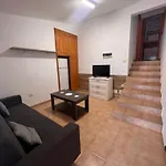 Apartment Medinas *