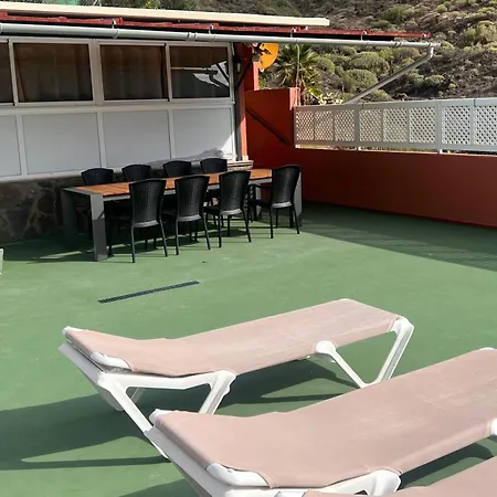 Apartament Medinas *